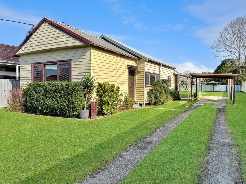 33 Macquarie Street, Swansea NSW 2281