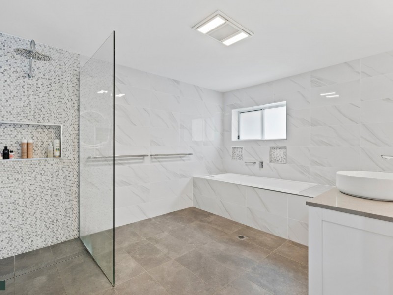 7 Hudson Street, Belmont South NSW 2280