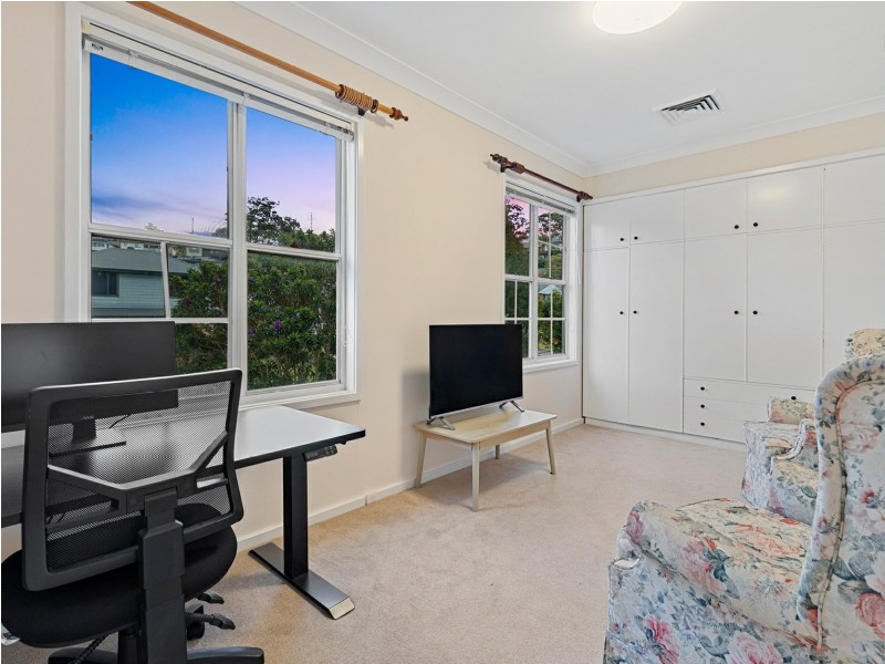 7 Caliente Crescent, Macquarie Hills NSW 2285