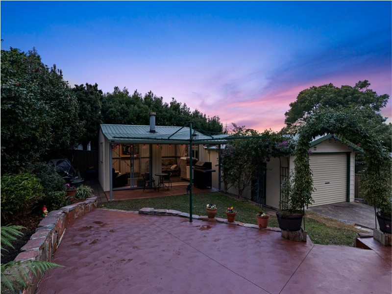 7 Caliente Crescent, Macquarie Hills NSW 2285