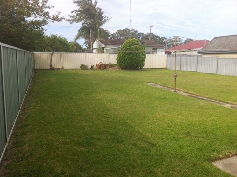 2 Margaret Street, Belmont North NSW 2280