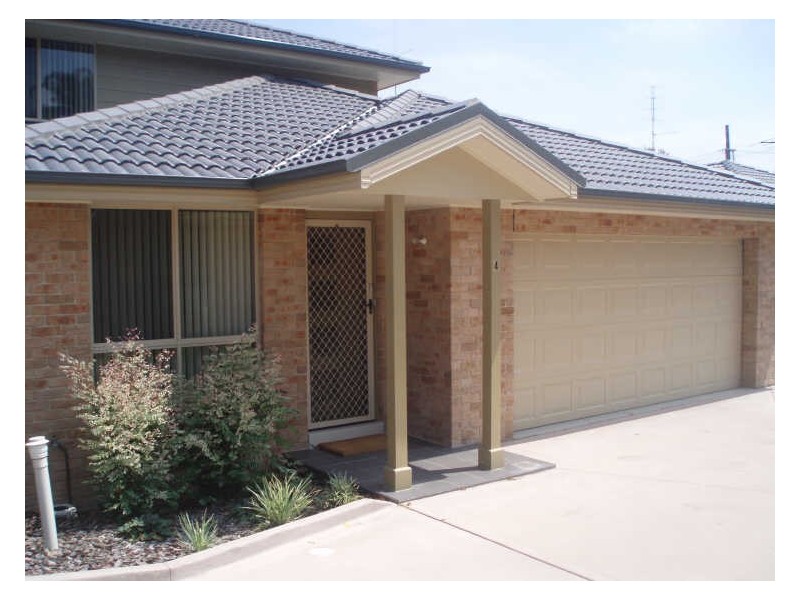 4/28 Calverton Crescent, Belmont North NSW 2280