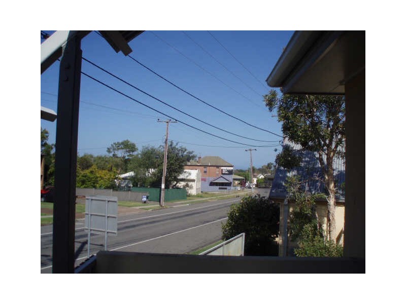 1/2 Gardner Street, Dudley NSW 2290