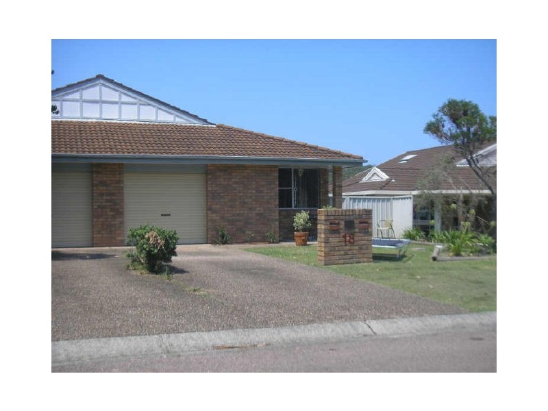 2/18 Buckingham Street, Valentine NSW 2280