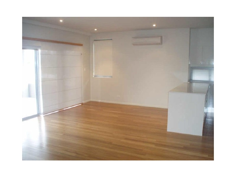 510 The Esplanade, Warners Bay NSW 2282