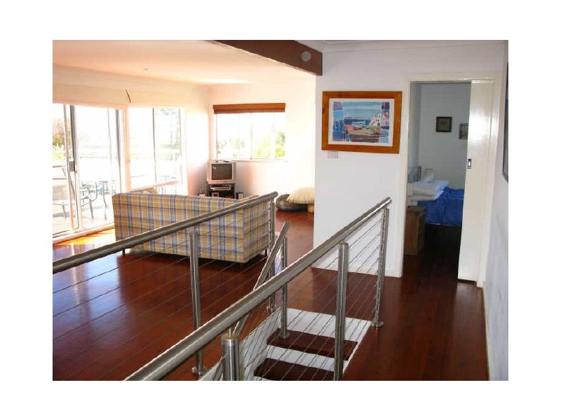 81 Macquarie Grove, Caves Beach NSW 2281