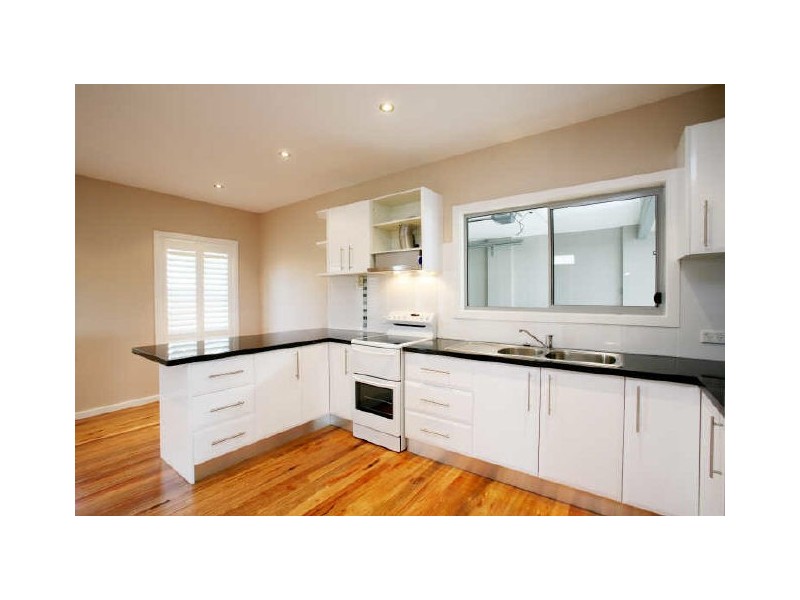 21 Macquarie Drive, Belmont NSW 2280