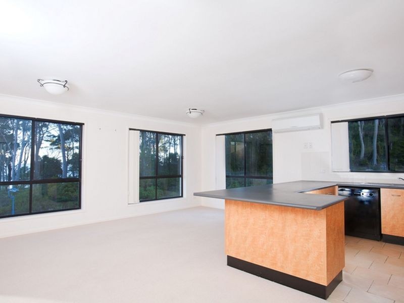 22 The Shores Way, Belmont NSW 2280