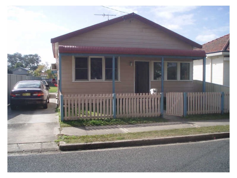 122 Victoria Street, Adamstown NSW 2289
