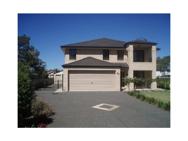 30 John Street, Belmont North NSW 2280