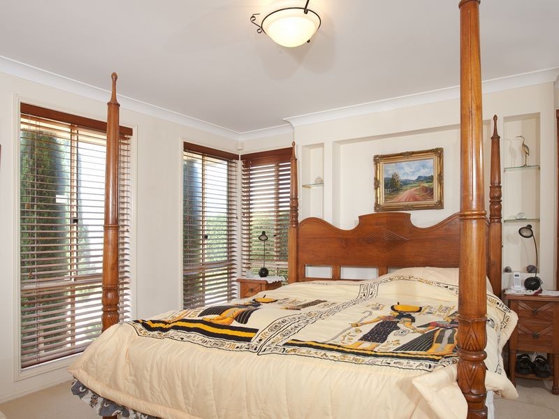 12 Seacliff Place, Caves Beach NSW 2281