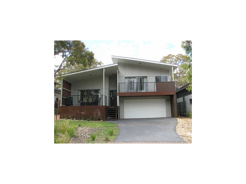 4 The Walk, Murrays Beach NSW 2281