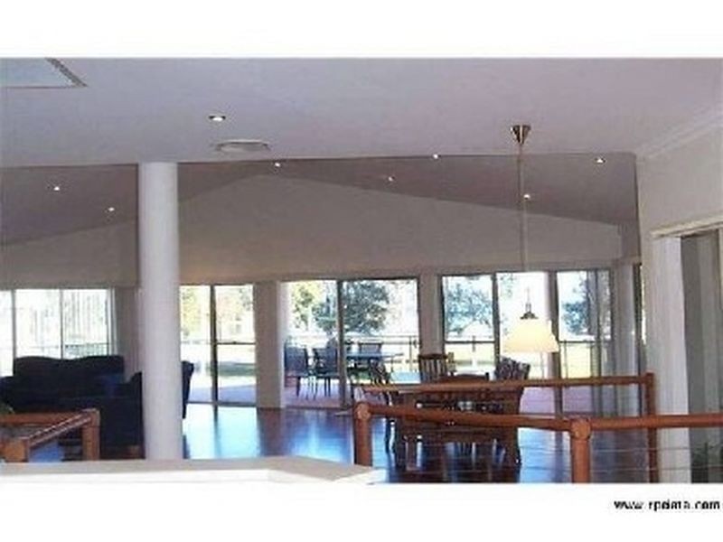 6 Paley Crescent, Belmont South NSW 2280