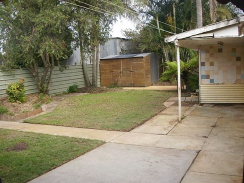 1 Ellen St, Belmont South NSW 2280