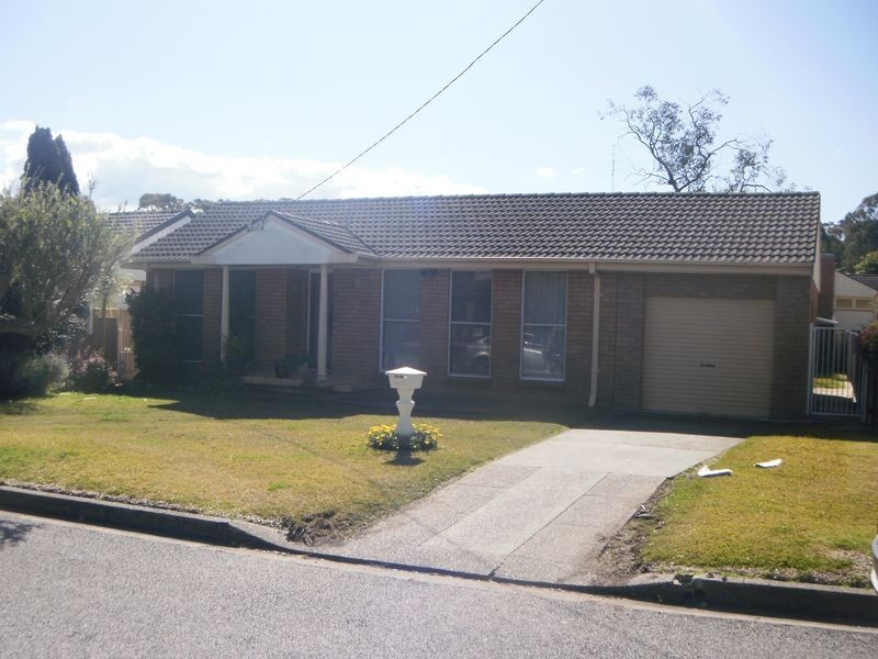 5 Shaw St, Croudace Bay NSW 2280