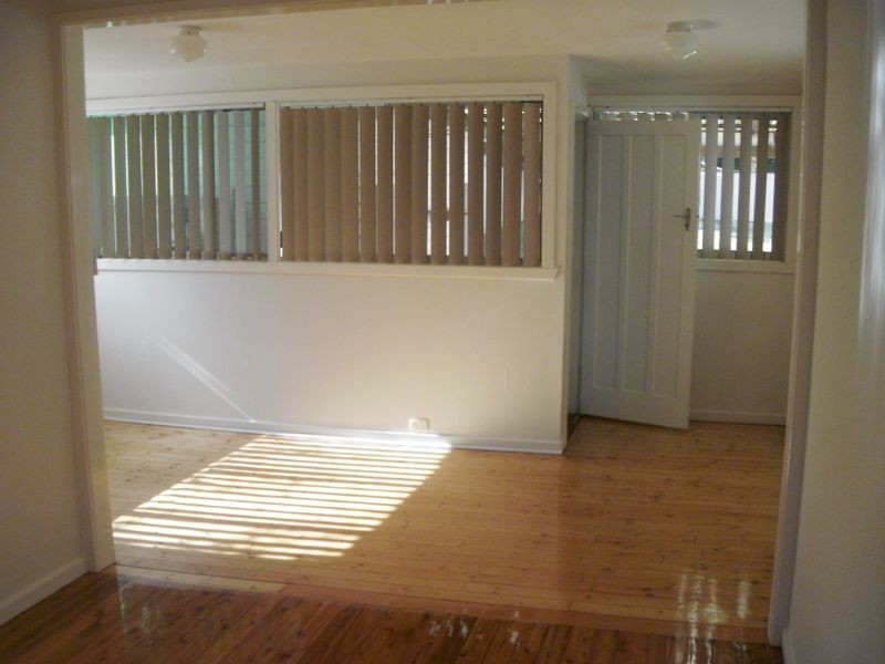 12 Gerald St, Belmont NSW 2280