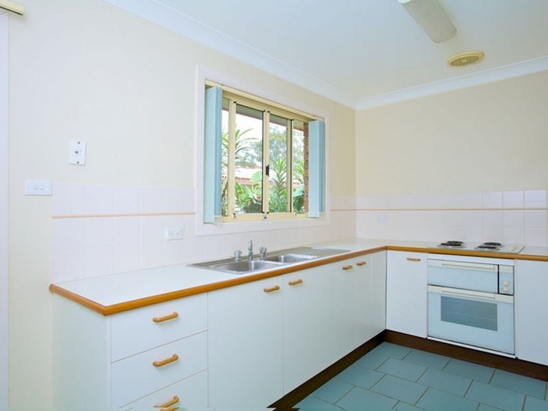 24 Waterview Rd, Nords Wharf NSW 2281
