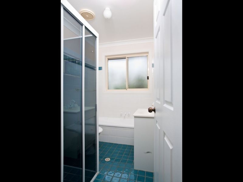 24 Waterview Rd, Nords Wharf NSW 2281