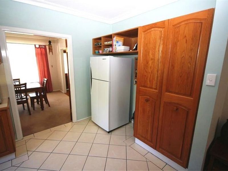 16 Kananook Crescent, Belmont North NSW 2280