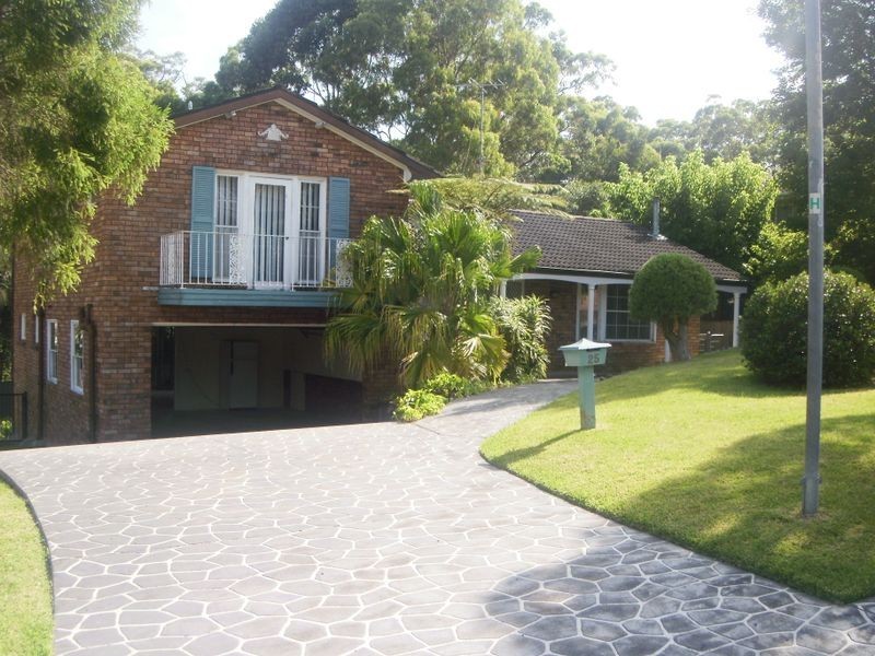 25 Kenton Crescent, Valentine NSW 2280