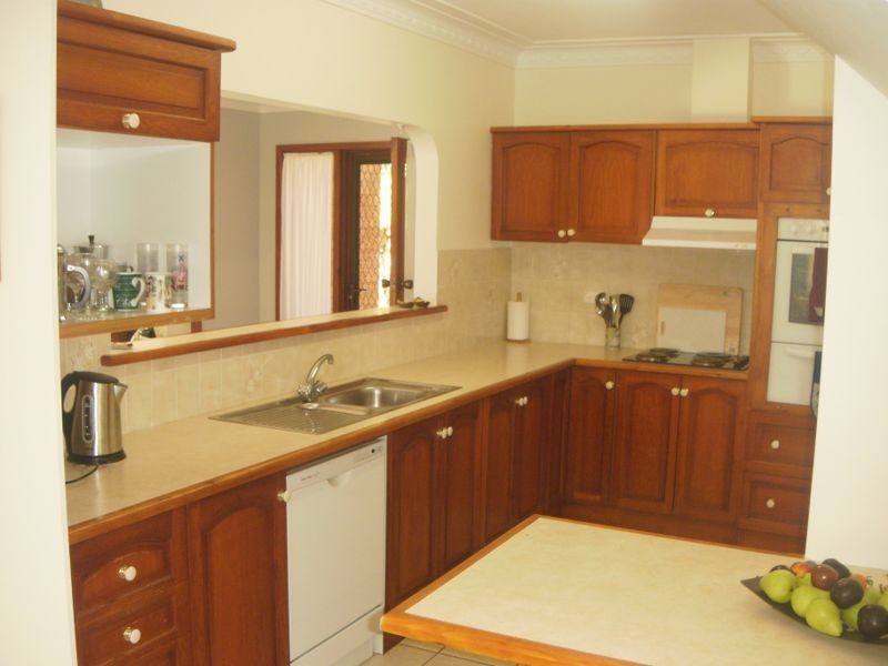 6 Victor Ave, Valentine NSW 2280