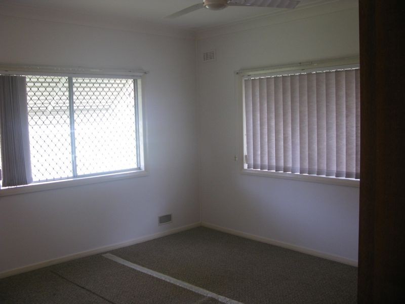 11 Lewers Street, Belmont NSW 2280
