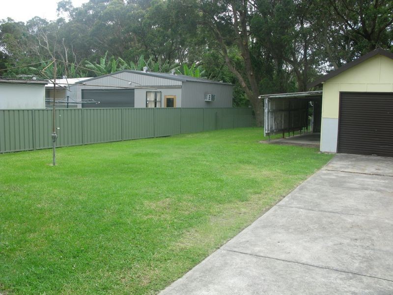 11 Lewers Street, Belmont NSW 2280