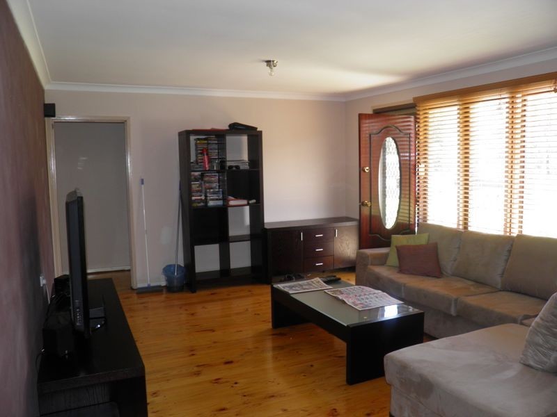 15 Carbeen St, Gateshead NSW 2290