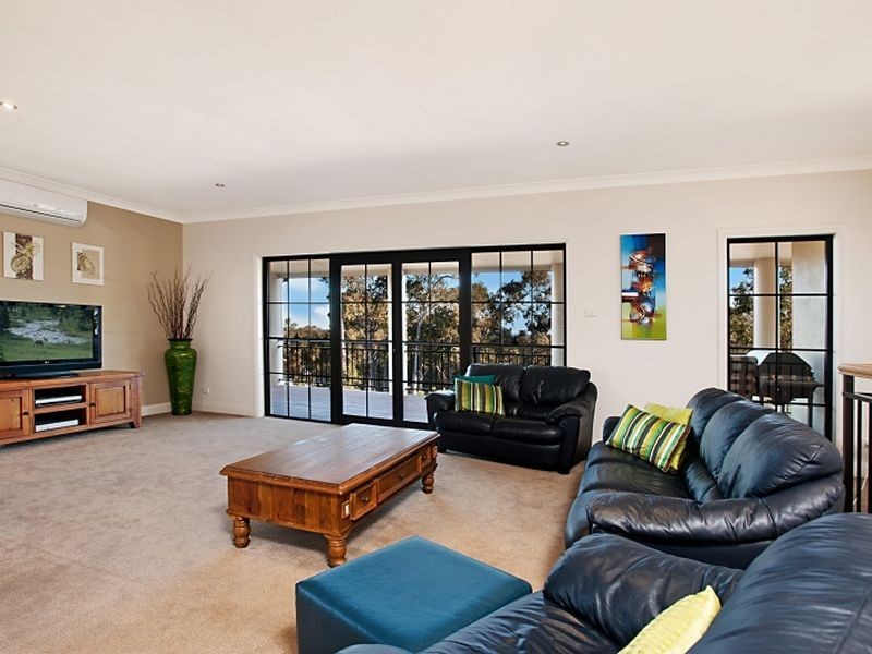 38 Park Royal Drive, Floraville NSW 2280