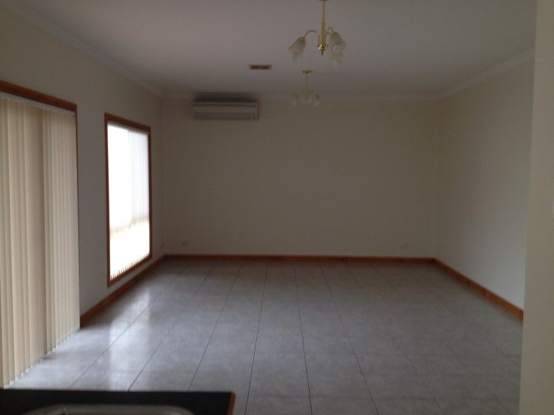 33 Camberwarra Drive, Floraville NSW 2280