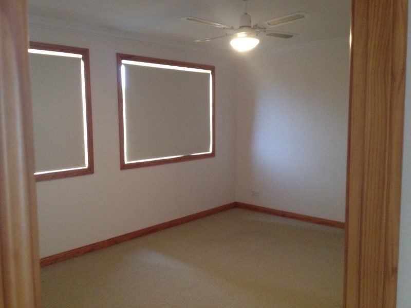 33 Camberwarra Drive, Floraville NSW 2280