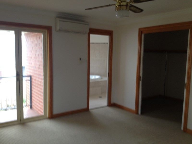 33 Camberwarra Drive, Floraville NSW 2280