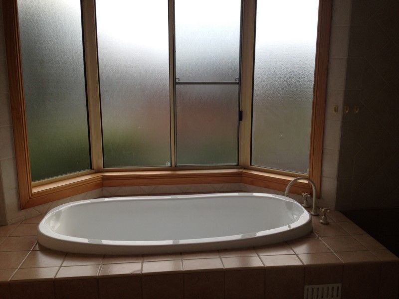 33 Camberwarra Drive, Floraville NSW 2280