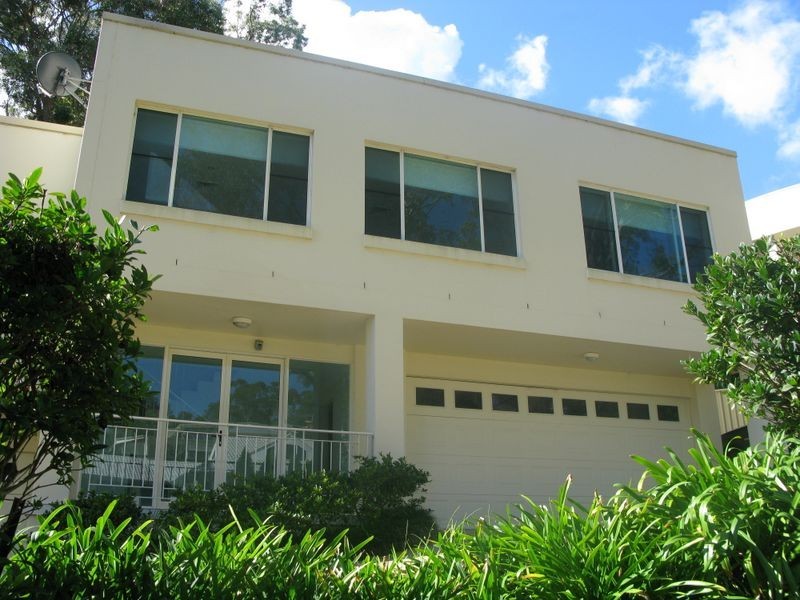 2/24 Bareki Rd, Eleebana NSW 2282