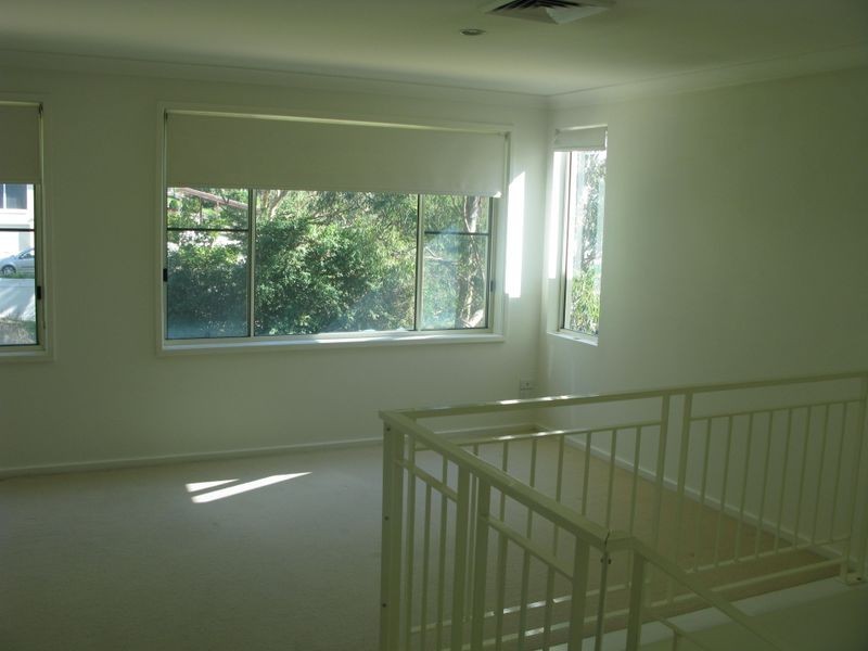 2/24 Bareki Rd, Eleebana NSW 2282