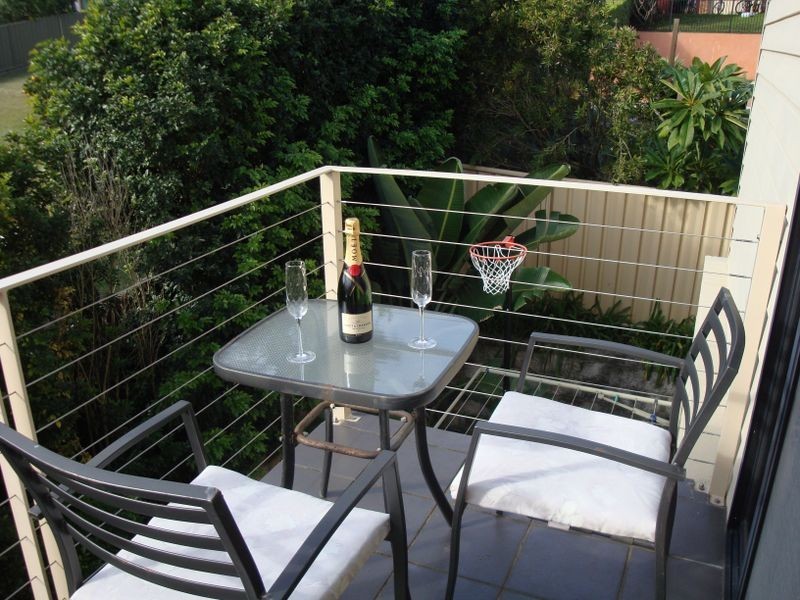 4/614 Macquarie Drive, Eleebana NSW 2282