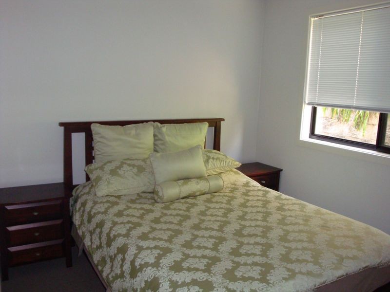 4/614 Macquarie Drive, Eleebana NSW 2282