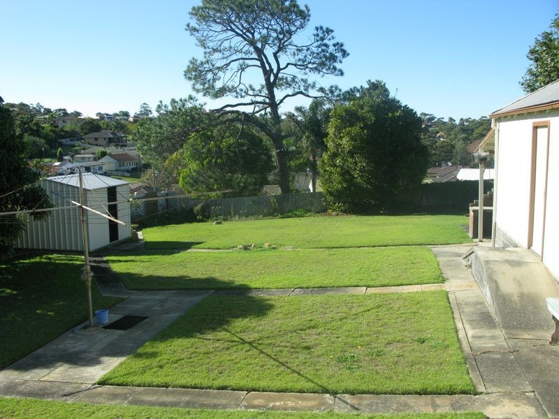 4 Nikkinbah Street, Belmont North NSW 2280