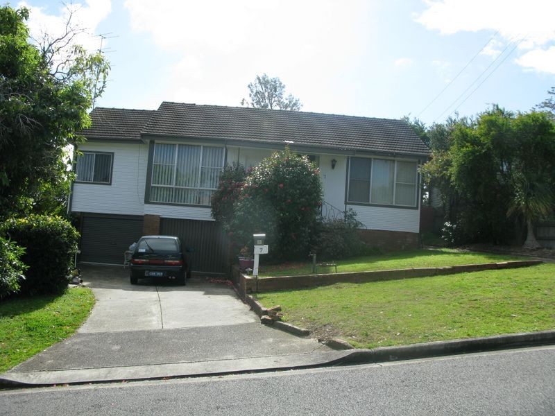 7 Regent St, Tingira Heights NSW 2290