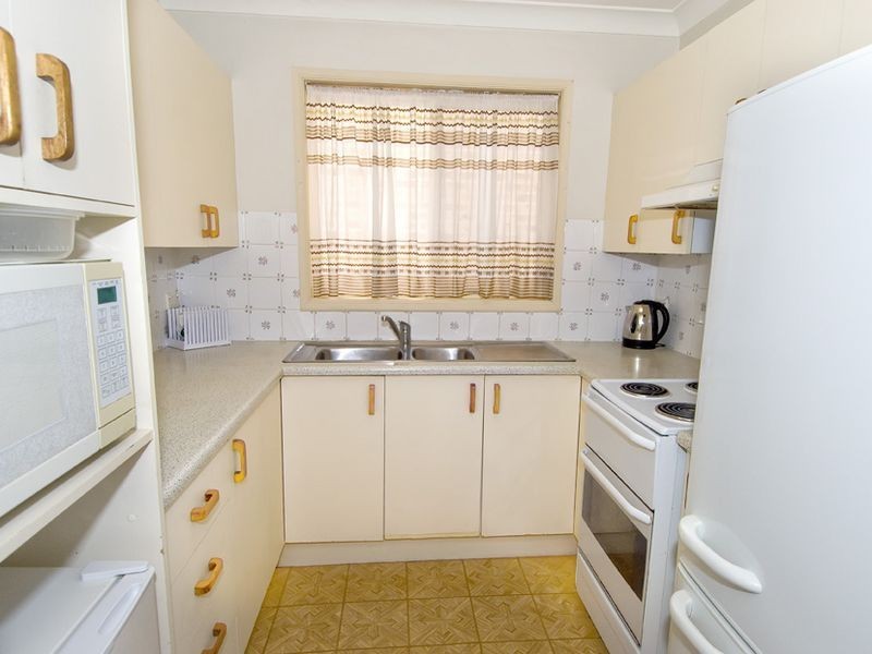 32 Village Bay Close, Marks Point NSW 2280
