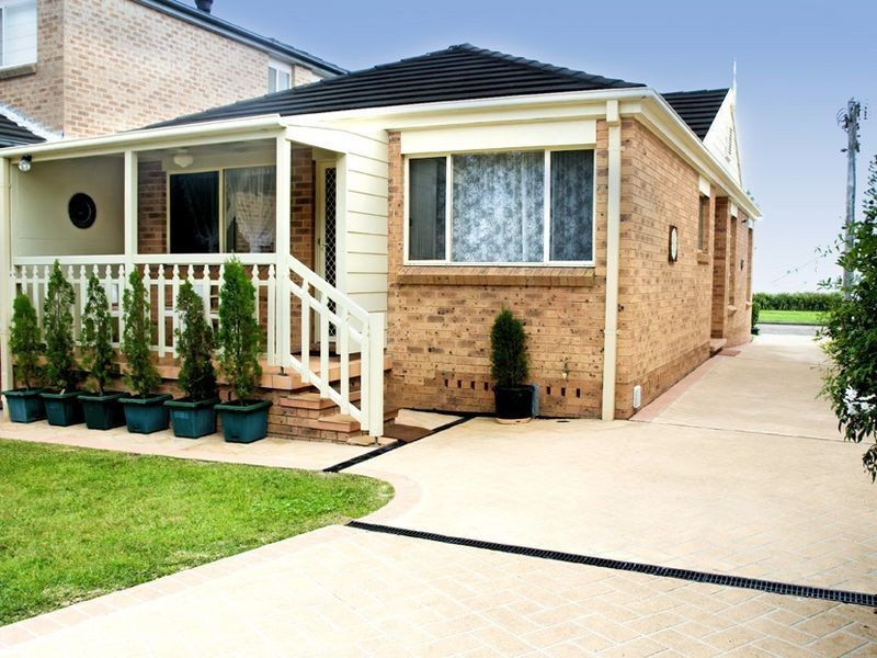32 Village Bay Close, Marks Point NSW 2280