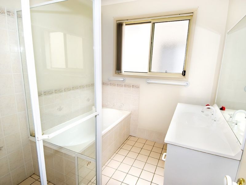 32 Village Bay Close, Marks Point NSW 2280