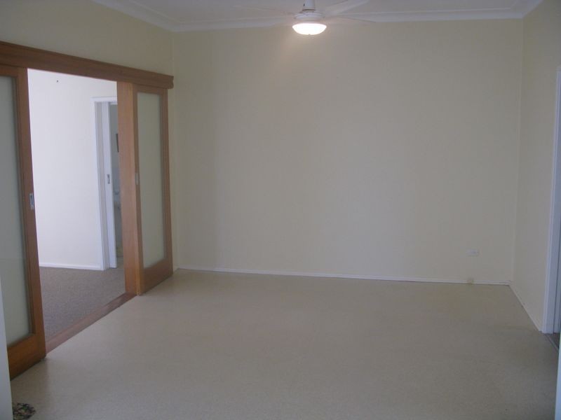 18 Pacific Street, Caves Beach NSW 2281