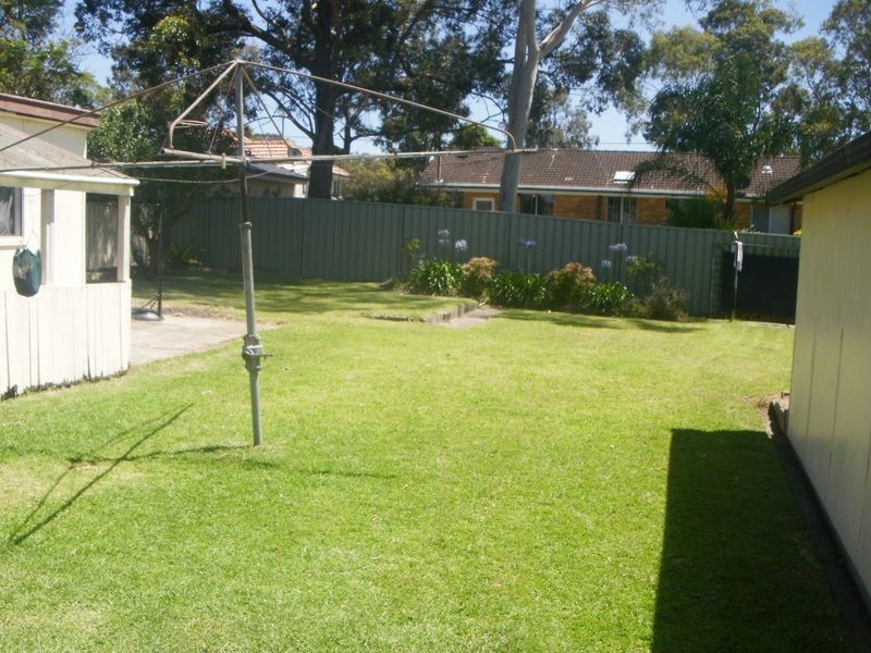 7 Sampson Avenue, Belmont North NSW 2280