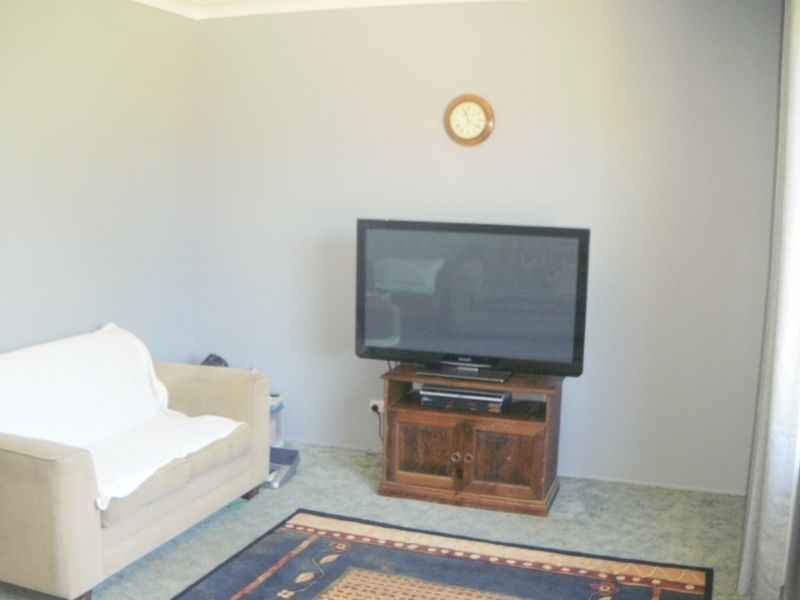 7 Sampson Avenue, Belmont North NSW 2280