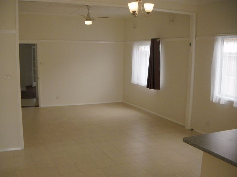 37 Baker Street, Mayfield NSW 2304