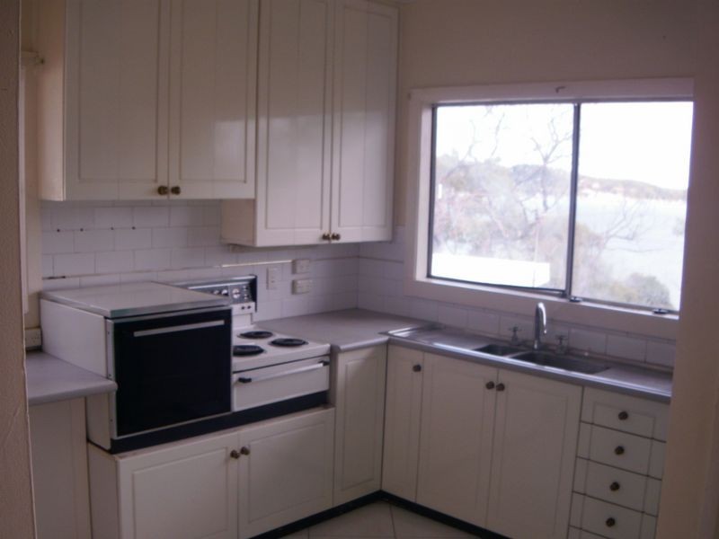 56 Bareki Rd, Eleebana NSW 2282