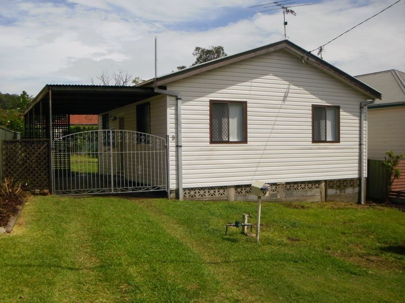 9 Jean St, Belmont NSW 2280