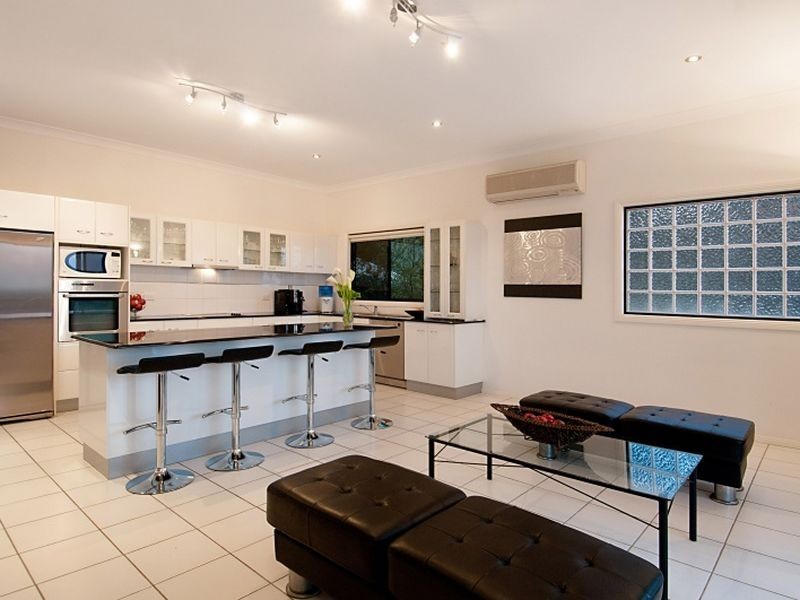 10 Jacky Close, Belmont NSW 2280