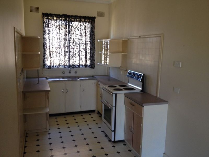 4/8 Monash Street, Belmont NSW 2280